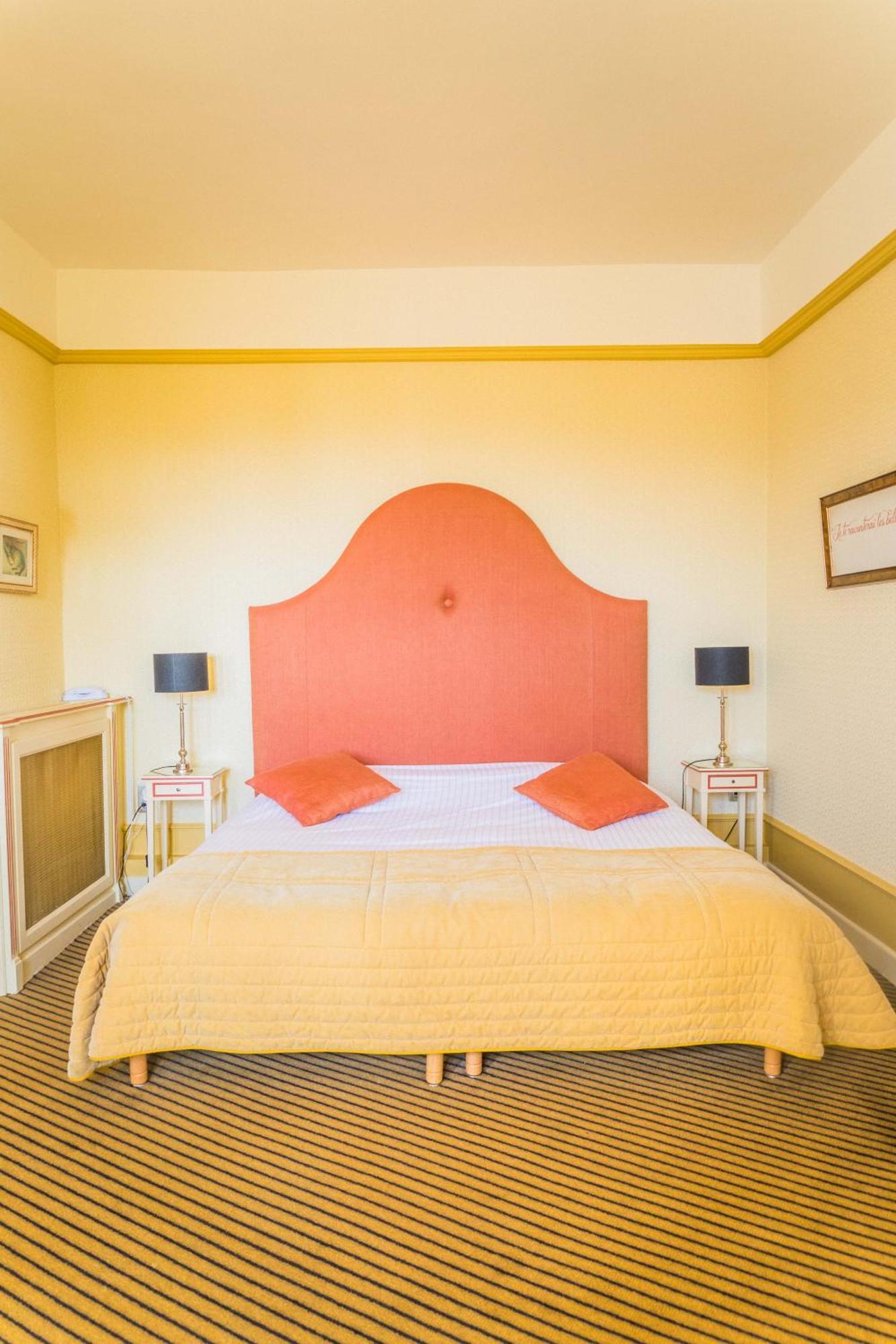 Chateau De Castel Novel Boutique Hotel Varetz Εξωτερικό φωτογραφία